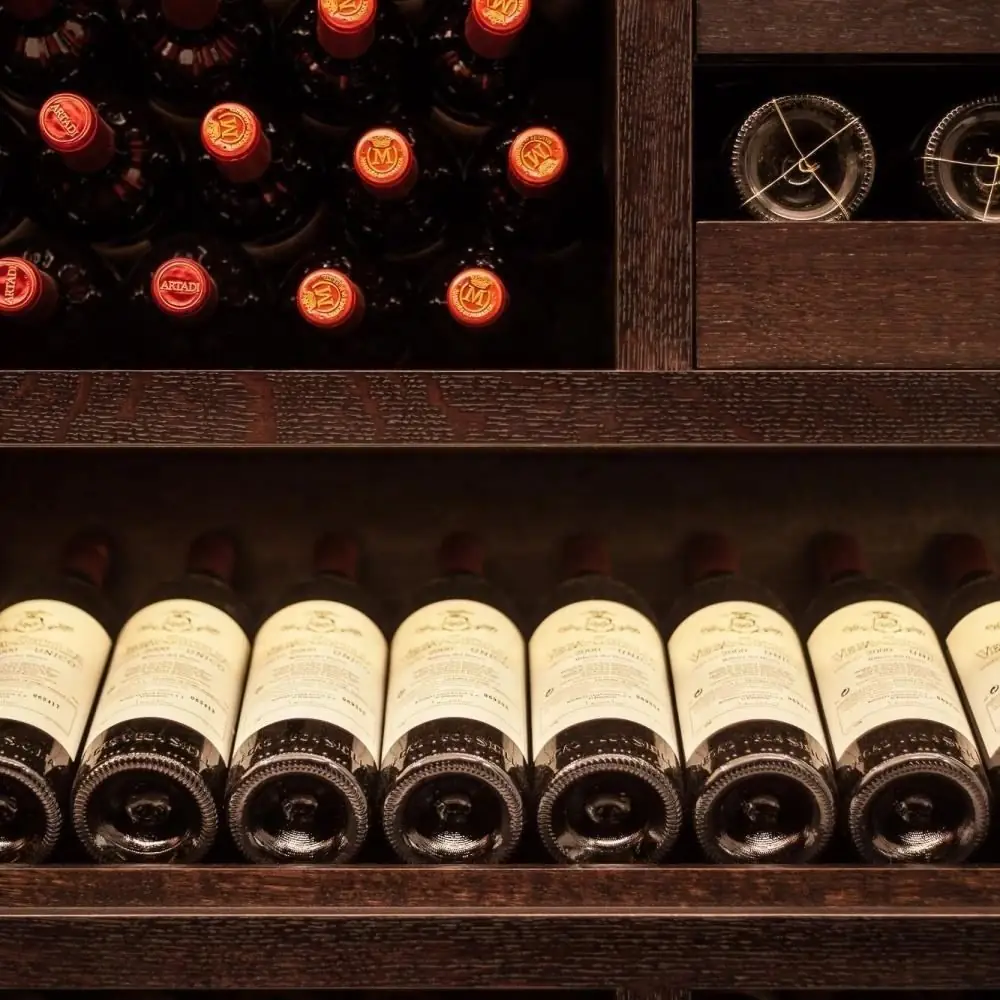 RM-008 Compact VIP Wood Wine Cellar Display view 4